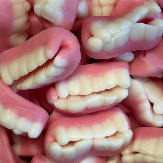 Vampire teeth